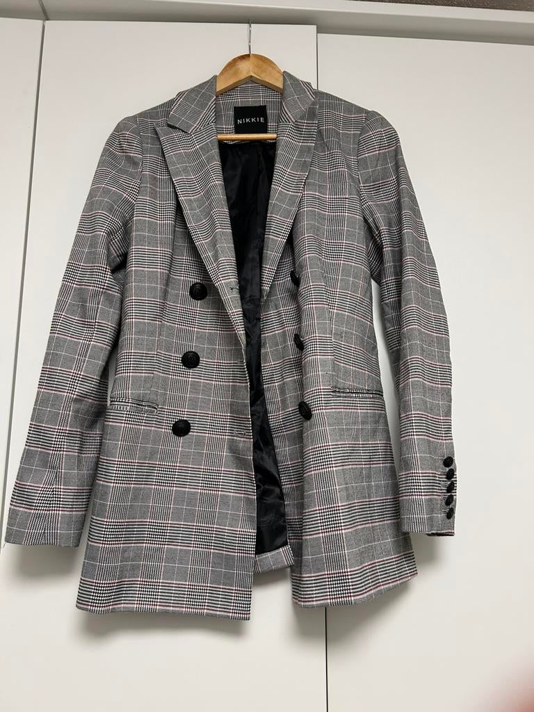 Nikkie blazer maat 34 - nieuw staat, Ophalen of Verzenden, Nieuw, Maat 34 (XS) of kleiner, Zwart