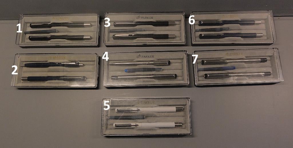 7 X PARKER VECTOR SET GEEN GRAVURES/RECLAME, Pennenset, Gebruikt, Parker, Met doosje
