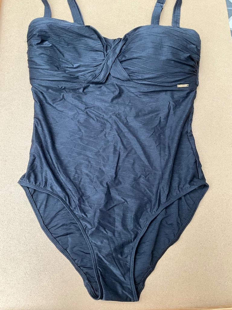 Sapph Beach de Tioman Island badpak kleur zwart, Kleding | Dames, Badmode en Zwemkleding, Sapph Beach de Tioman Island badpak kleur zwart