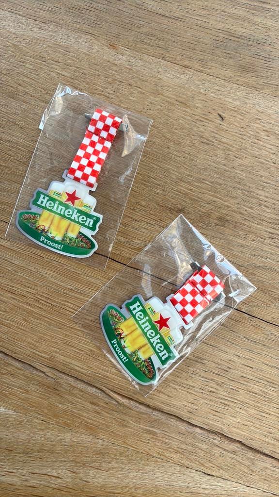 Heineken pins oeteldonk, Verzamelen, Verzenden, Zo goed als nieuw, Merk