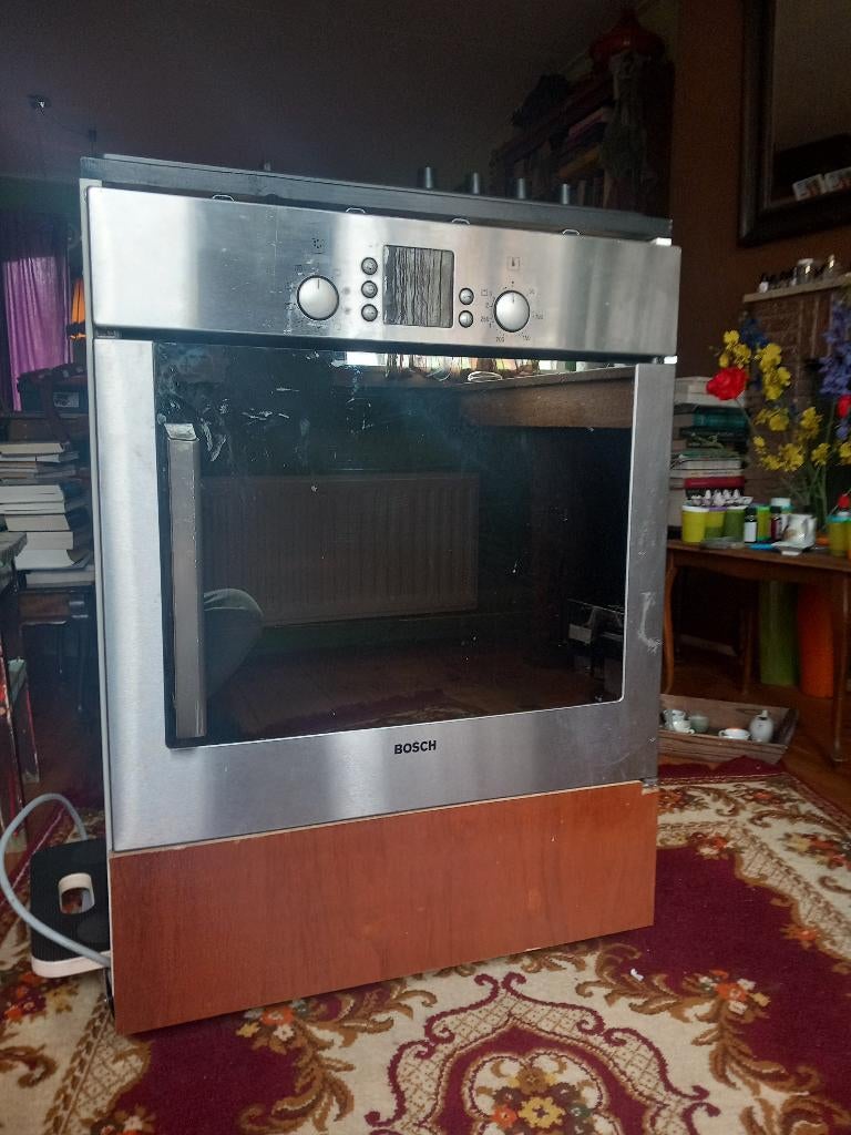 BOSCH oven incl. gasplaat en ikea inbouwkast, Ophalen, Gebruikt, 4 kookzones, Inbouw