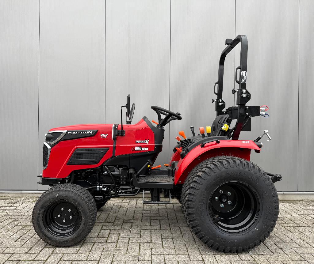 Captain 263 minitrekker - 25 pk - 4wd - brede gazonbanden -