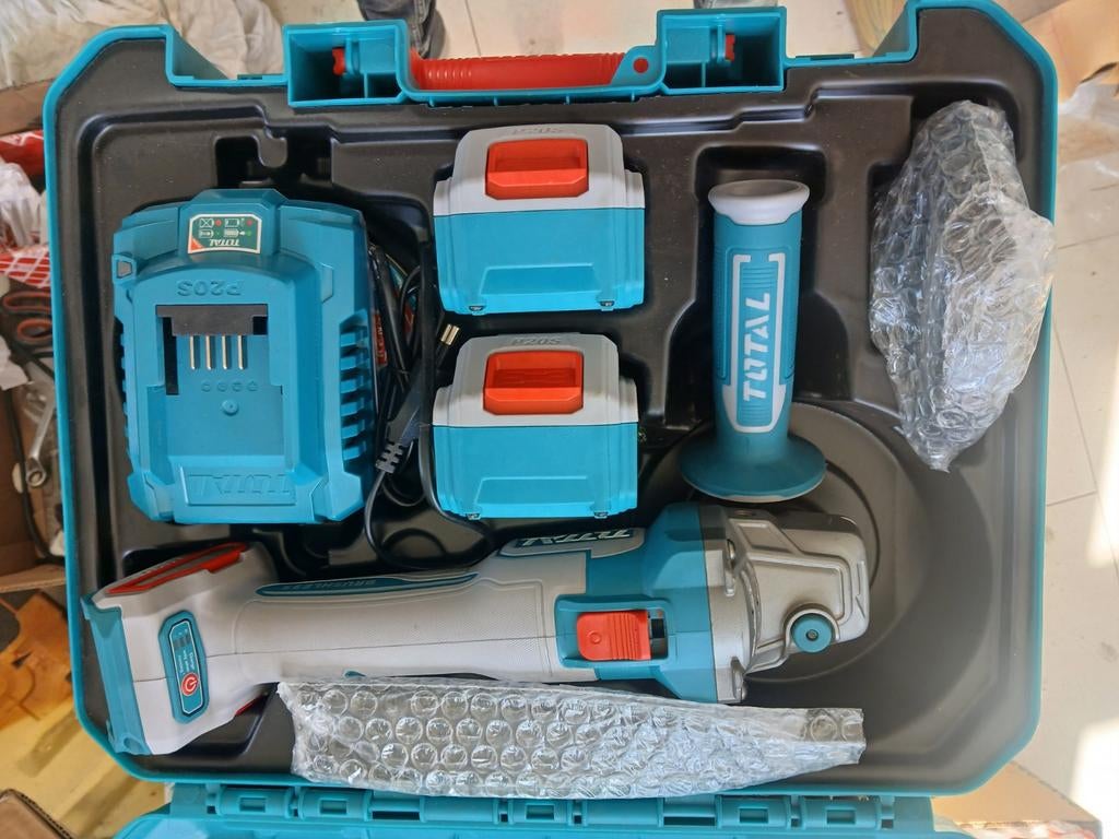 Slijptol /haaksslijper met 2 accu's 20V max lion 4.0AH nieuw, Ophalen of Verzenden, Nieuw, Boor- en Schroefmachine