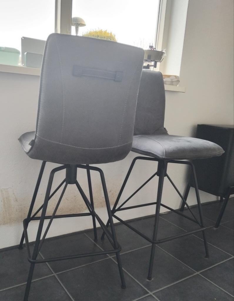 Xooon Mac barstoel - Off black los of per set, Huis en Inrichting, Barkrukken, Ophalen, Draaibaar, 60 tot 90 cm, Zo goed als nieuw