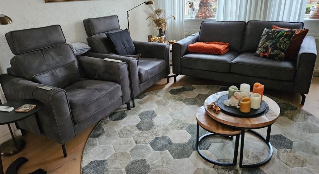 Bankstel tweezits en 2 losse fauteuils Kleur: antraciet, Ophalen