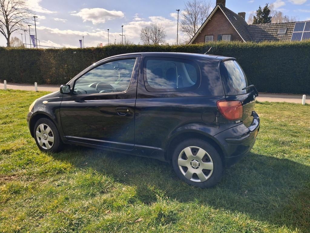 Te Koop Toyota Yaris Bouwjaar 2004 137621 km gelopen, Particulier, Te koop