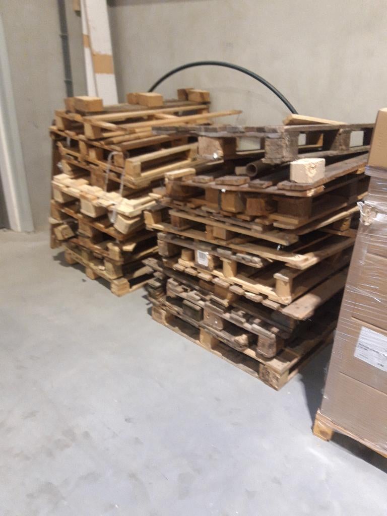 af te halen; pallets hout, Tuin en Terras, Haardhout, Minder dan 3 m³, Ophalen, Overige houtsoorten, Blokken