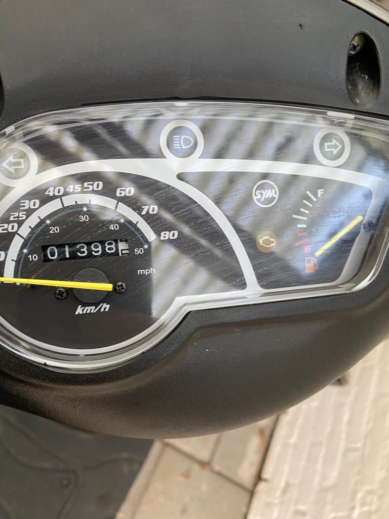 Sym orbit 2 eerste eginaar 1350 km 2023, Fietsen en Brommers, Scooters | SYM, Ophalen, Zo goed als nieuw, Benzine, Orbit