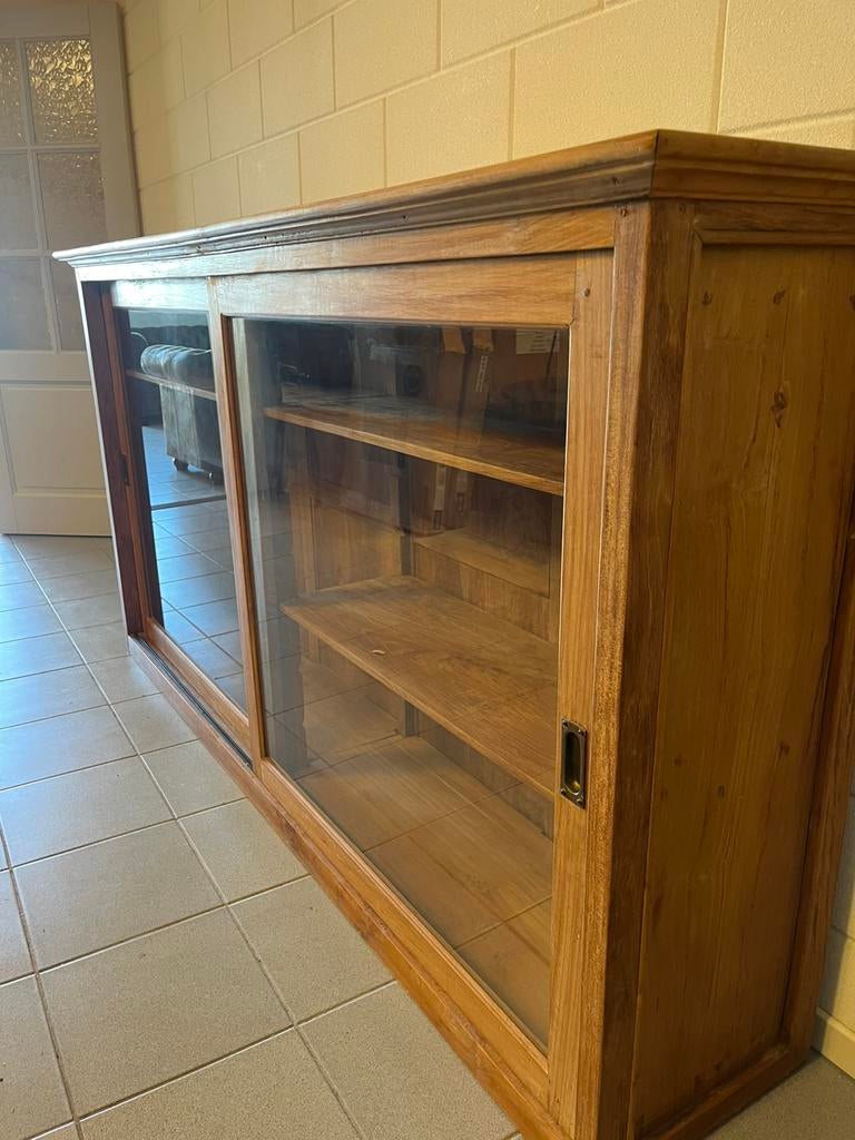 Vitrinekast van teak, 200 cm of meer, 150 tot 200 cm, Ophalen of Verzenden, Zo goed als nieuw