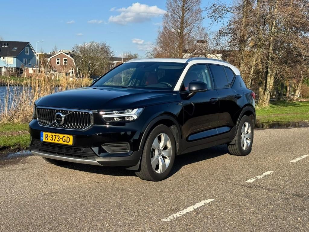 Volvo XC40 2.0 T4 190pk AUT8 PANO H&K Dealeronderhouden, Auto's, 1800 kg, Euro 6, 1969 cc, USB