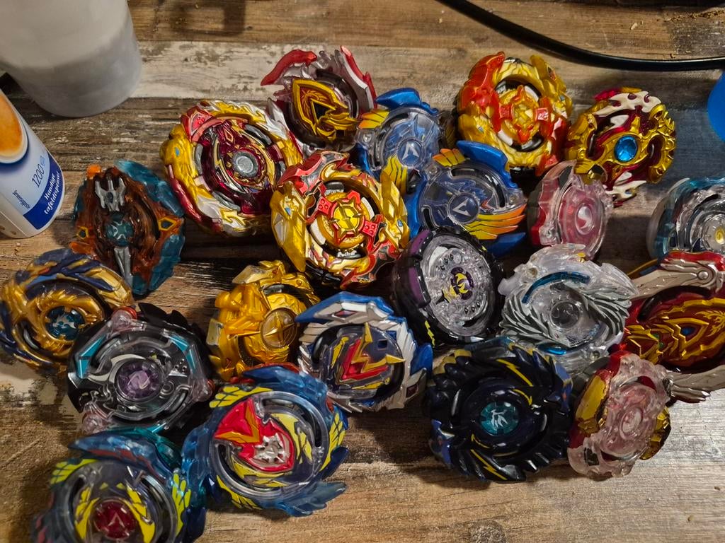 Beyblade burst, Verzamelen, Ophalen of Verzenden, Losse flippo's