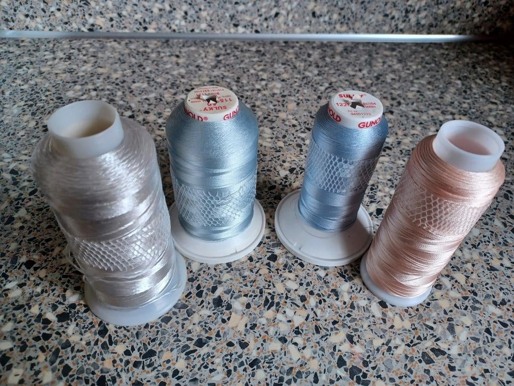 Borduurgaren voor de machine., Hobby en Vrije tijd, Borduren en Borduurmachines, Ophalen of Verzenden, Borduurgaren of Zijde