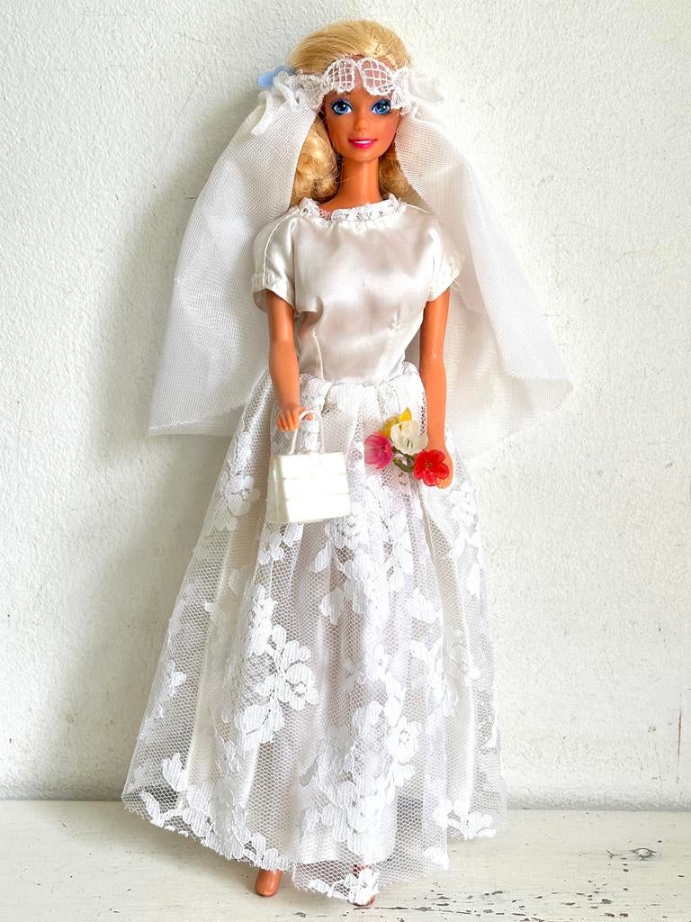 Vintage Barbie Mattel bruid met tasje en boeket, Ophalen, Zo goed als nieuw, Pop