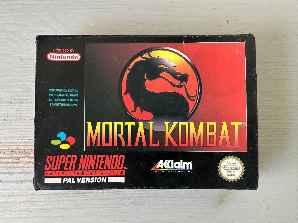 SNES - Mortal Kombat - Super Nintendo - Compleet met doos, Spelcomputers en Games, Games | Nintendo Super NES, Ophalen, Gebruikt