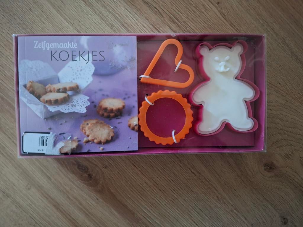 Koekjes bakset met boekje - Nieuw, Ophalen of Verzenden, Nieuw, Taarten of Cupcakes, Bakvorm
