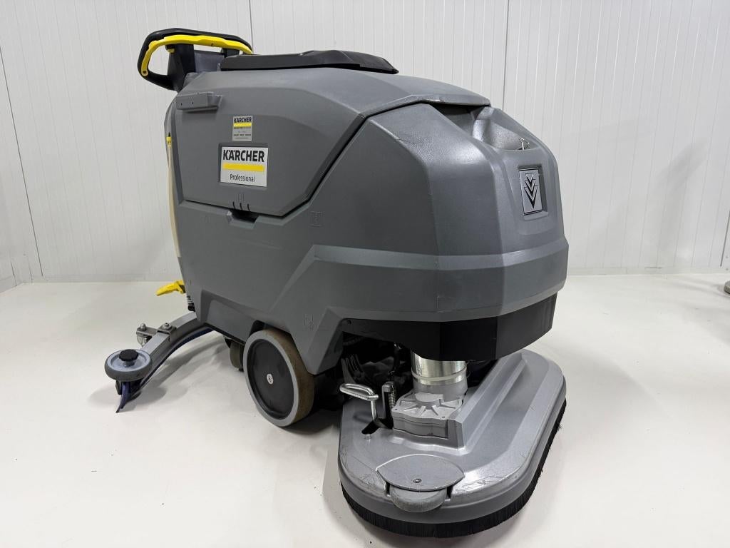 KARCHER Schrob-/zuigmachine BD 70/75 W Classic Bp Pack 170Ah, Ophalen of Verzenden, Zo goed als nieuw, Schrobmachine