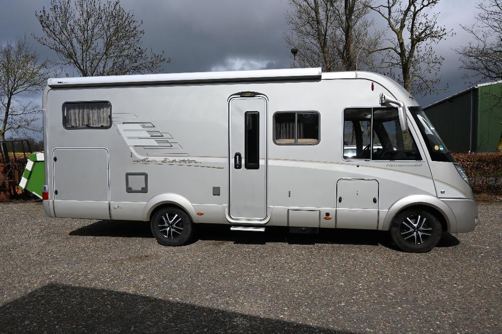 HYMER "Star Edition" 614 Integraal, zeer compleet  bj.2011, Caravans en Kamperen, Campers, Integraal, Luifel, Ringverwarming, Fiat