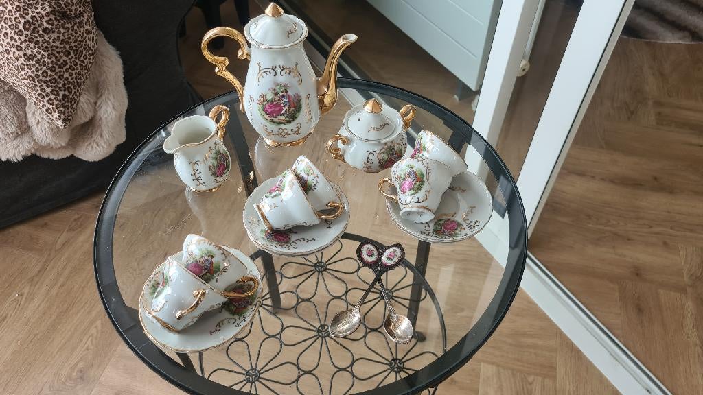 thee servies, Ophalen