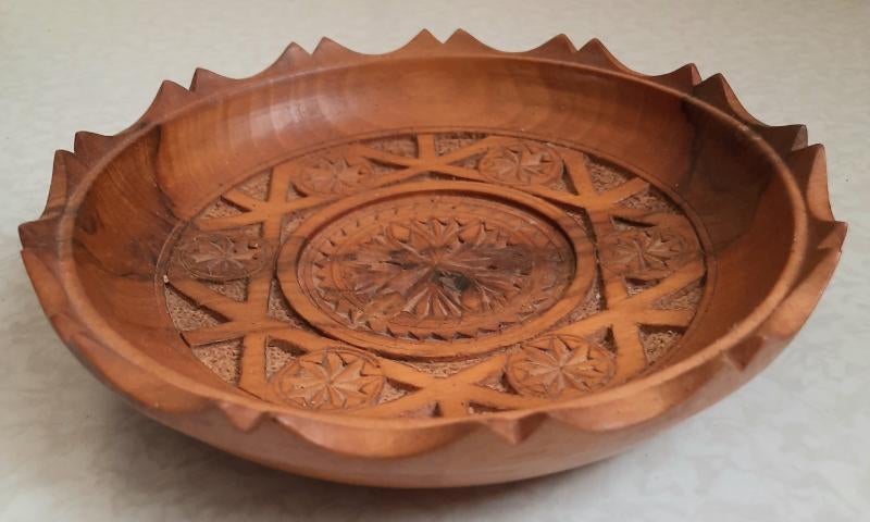 Hollands kerfsnede schaaltje, Gebruikt, Schaal, Rond, Ophalen of Verzenden