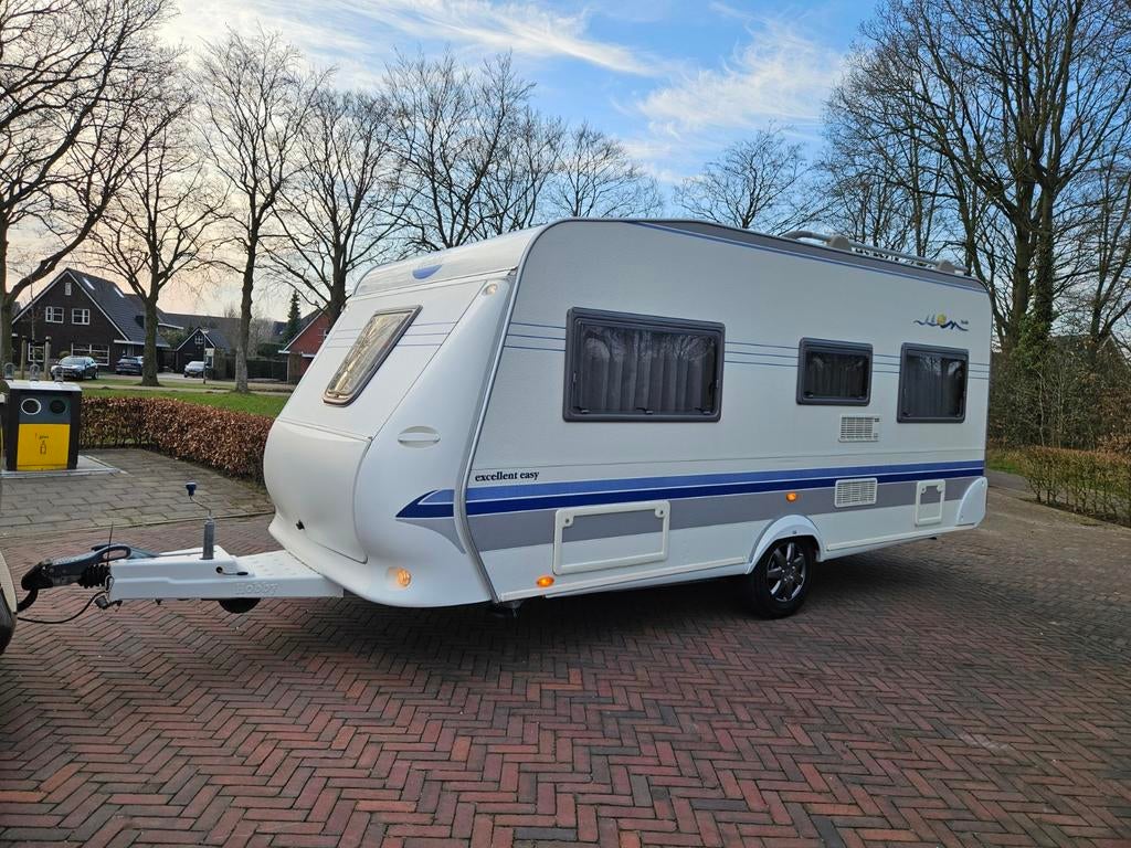 Hobby 460 Ufe Excellent Fransbed / Voortent / Zakluifel, Rondzit, Hobby, Frans bed, Bedrijf