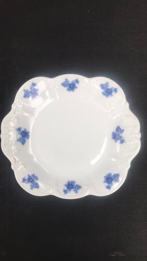 Schaal met blauwe roosjes - Hutschenreuther, Ophalen of Verzenden