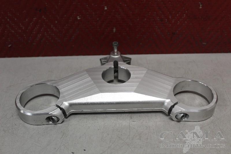 KROONPLAAT Ducati 1098 +S (01-2007/12-2008), Dhr. S. di Majo, Gebruikt, Info@cama-motorparts.nl, P.J. Troelstraweg 8 8
3144 CX  MAASSLUIS, NL