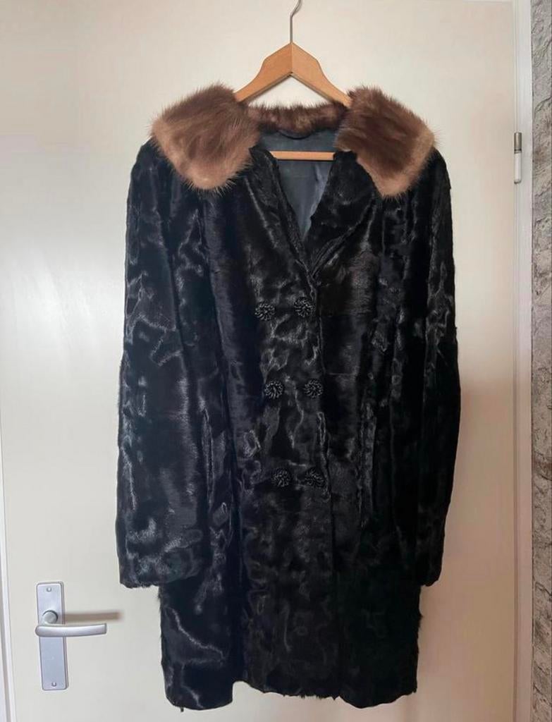 Vintage Bontjas Zwart met Bruine Kraag - Maat M, Ophalen, Zo goed als nieuw, Maat 38/40 (M), Zwart