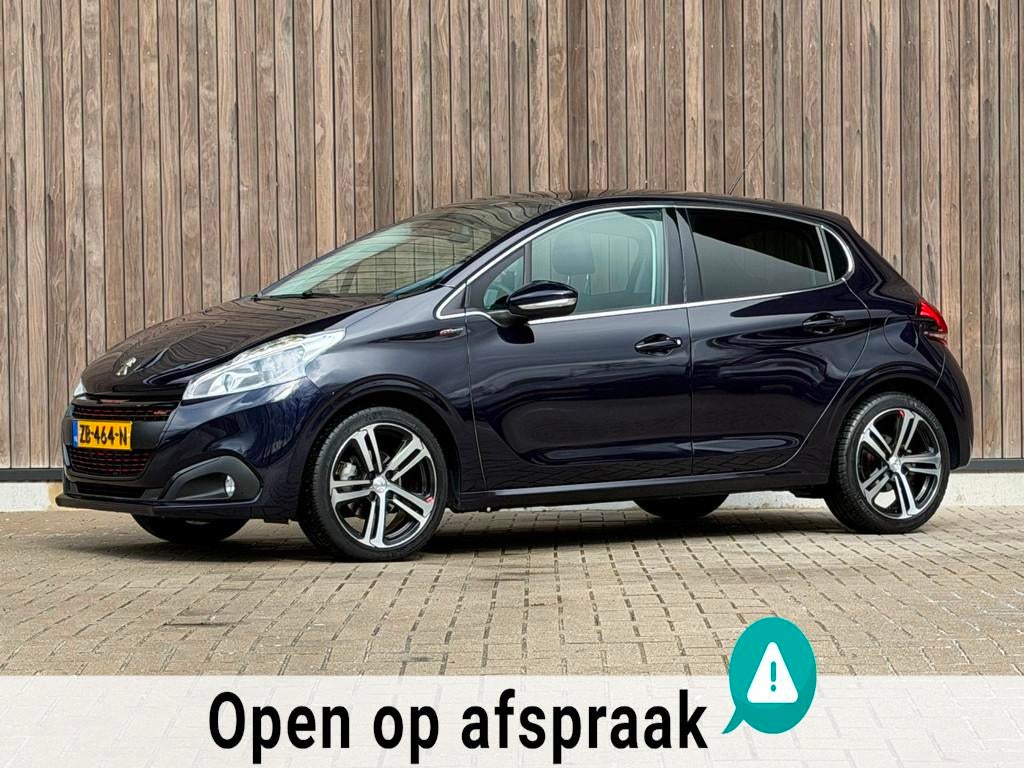 Peugeot 208 1.2 PureTech GT-line/ DEALER ONDERHOUDEN / PANO, Gebruikt, 1199 cc, Leder en Stof, 49 €/maand
