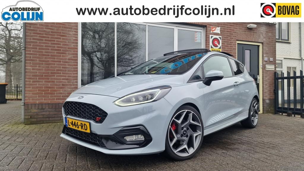 Ford Fiesta 1.5 EcoB. ST-3, Panoramadak, 200 PK, Verwarming, Auto's, Ford, Gebruikt, Bedrijf, Handgeschakeld, 17 km/l