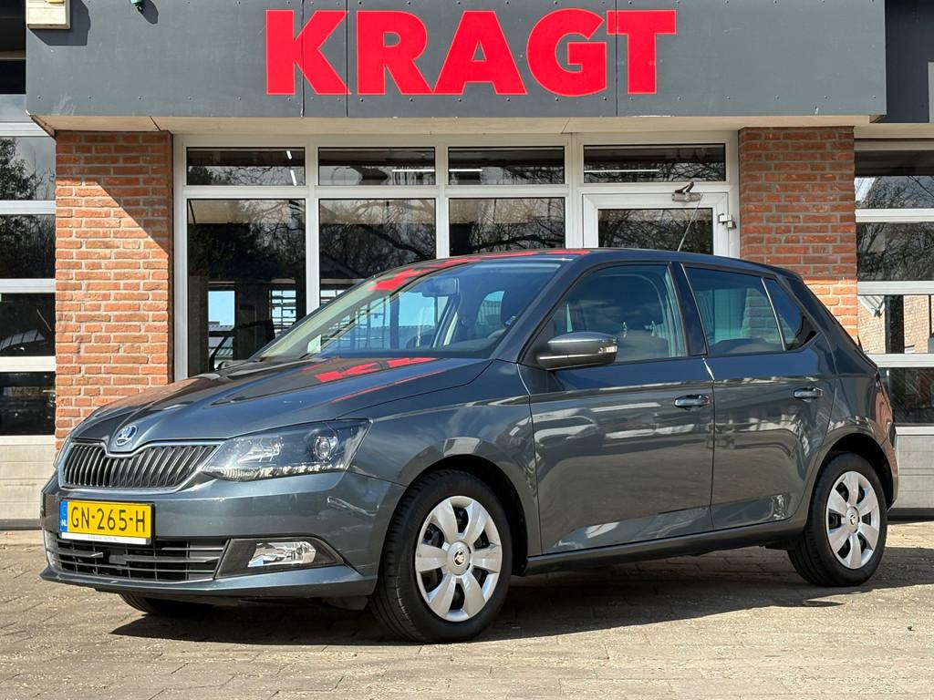 Skoda Fabia Ambition 1.2 TSI 110 pk - AUTOMAAT - 5drs - Trek, Stof, Gebruikt, 4 cilinders, 1054 kg