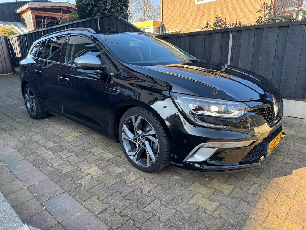 Renault Mégane 1.6 GT Turbo 205 EDC Estate 2017 Zwart, 1618 cc, 4 cilinders, Zwart, Particulier