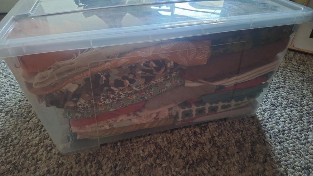 Stoffenpakket: Restjes Tricot, Poplin, Canvas, Linnen & meer, Overige materialen, Gebruikt, Overige kleuren, Ophalen of Verzenden