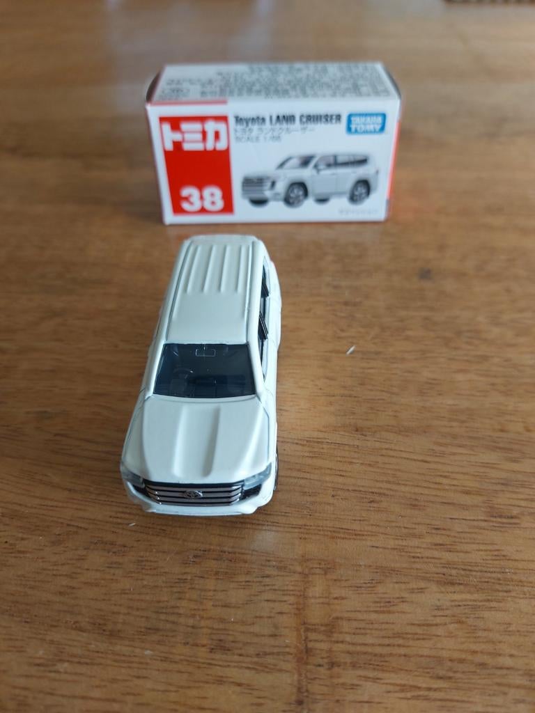 MODELAUTO TAKARA TOMY TOYOTA LANDCRUISER WIT, Ophalen of Verzenden, Zo goed als nieuw, Auto
