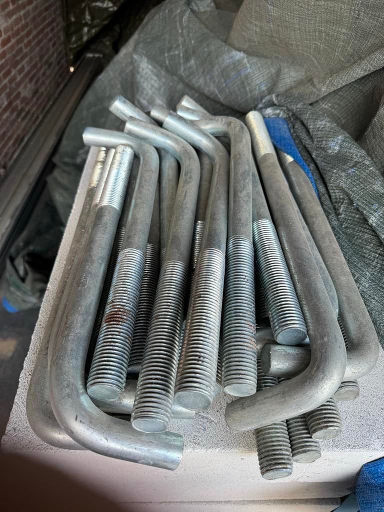 Grote partij ankerbouten M30, Ophalen, Gebruikt, 250 mm of meer, Bouten of Moeren