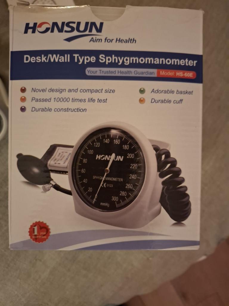 bloeddrukmeter en stethoscoop, Ophalen, Zo goed als nieuw