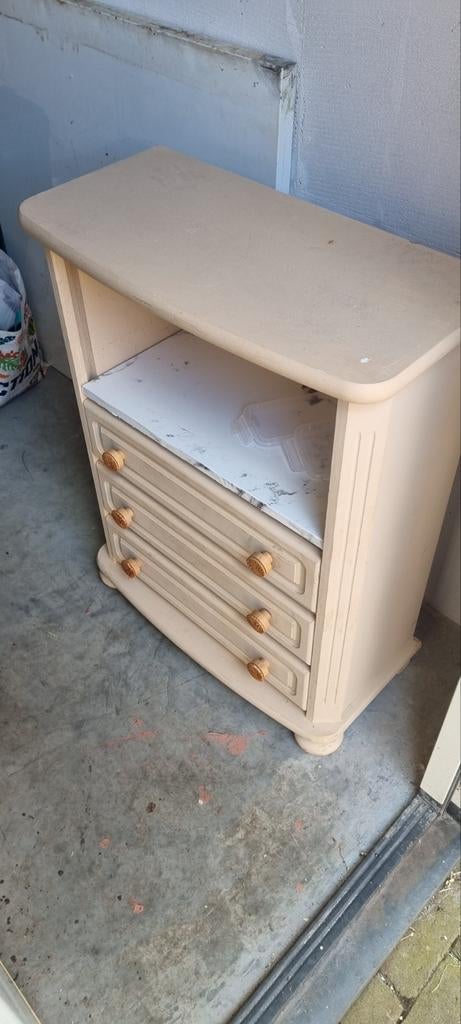 Gratis kast, Ophalen, Gebruikt, 65 cm of meer