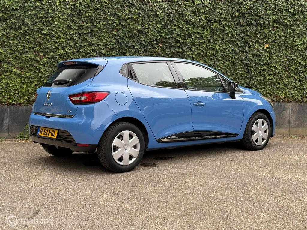 Renault Clio 0.9 TCe Dynamique | Cruise | Climate cotrol, Voorwielaandrijving, Stof, 40 €/maand, Zwart