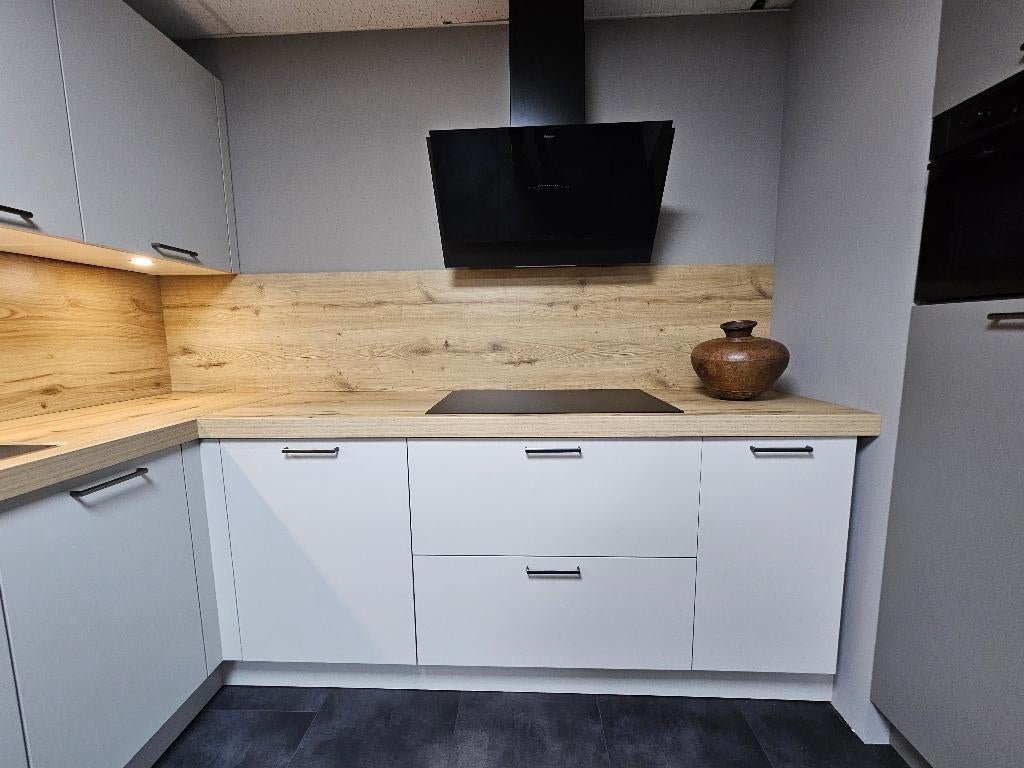 Showroomkeuken  Häcker Systemat 1000 Zandgrijs, Huis en Inrichting, Ophalen, Hoekkeuken, Nieuw, Kunststof