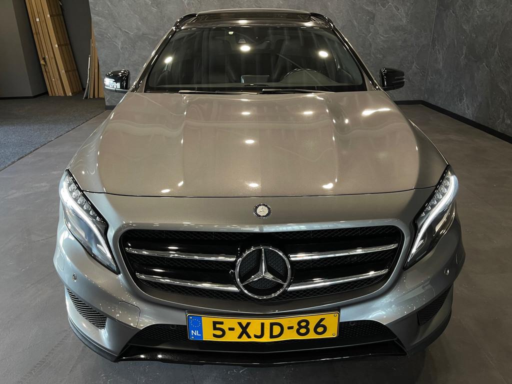 Mercedes-Benz GLA-klasse 200 AMG NIGHT Prestige PANO NAP FUL, Adaptive Cruise Control, Gebruikt, 715 kg, Bedrijf