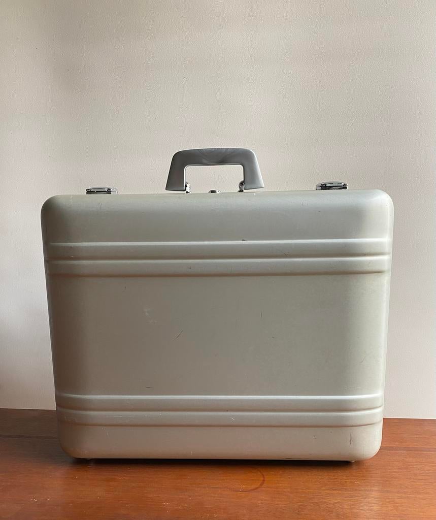 Halliburton Zero aluminium reiskoffer van 65 x 45 cm, Sieraden, Tassen en Uiterlijk, Koffers, 60 tot 70 cm, Gebruikt, USA, Ophalen of Verzenden