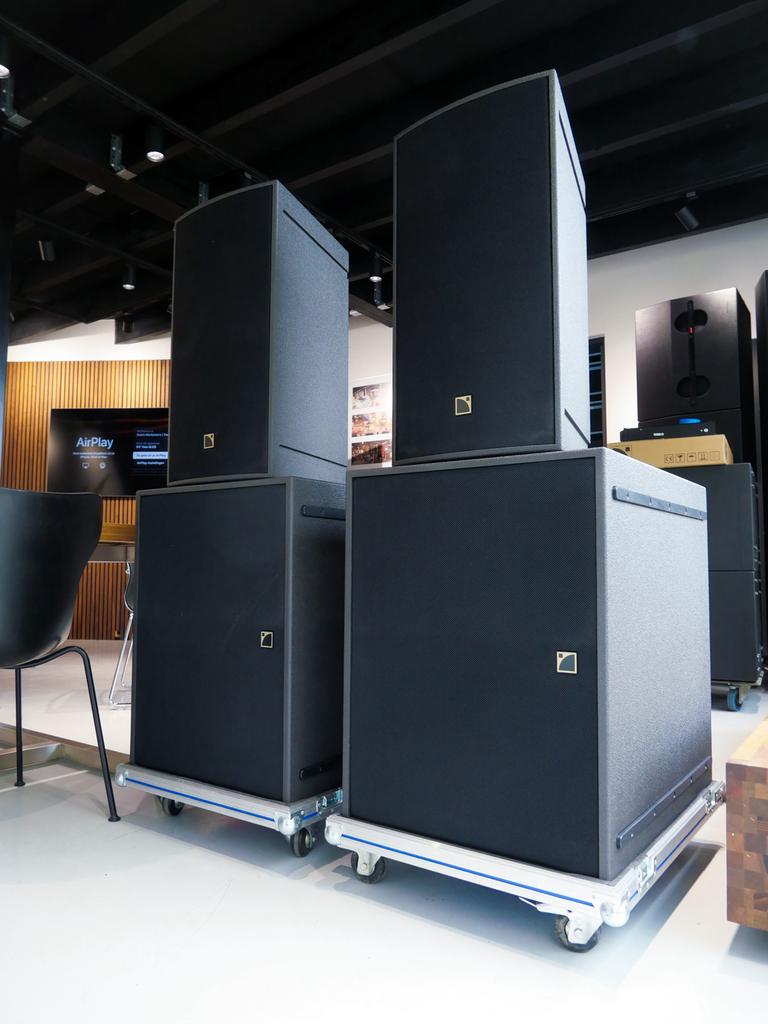 Inkoop L-Acoustics speakers en PA systemen., Ophalen, L acoustics, Geen, Geen