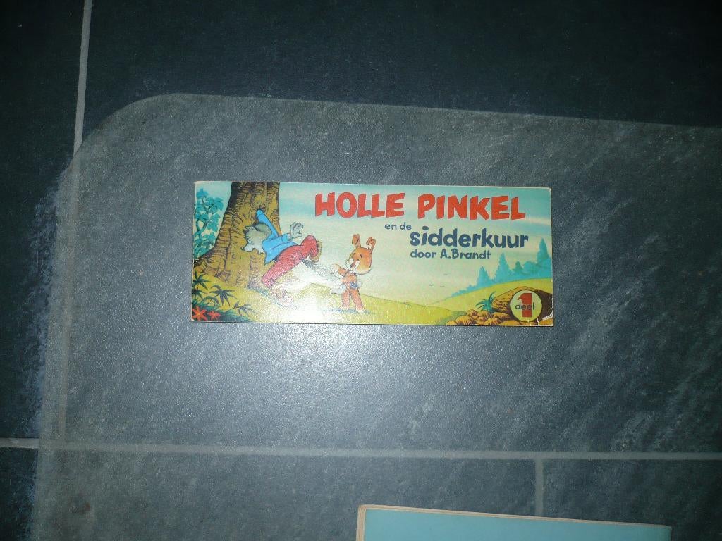 holle pinkie en de sidderkuur uit 1970 door a brandt, Gelezen, Eén stripboek, Ophalen of Verzenden, A brandt