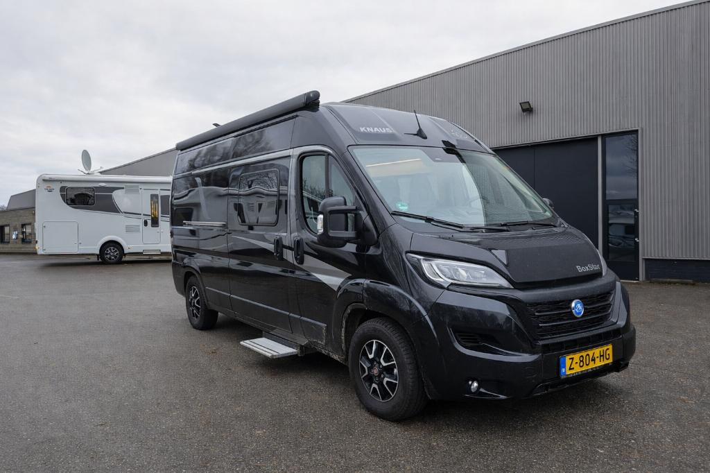 Knaus Boxstar Street 600 MQ | Zwart | Luxe uitvoering | 2023, Caravans en Kamperen, Campers, Ringverwarming, Fiat, Tot en met 2