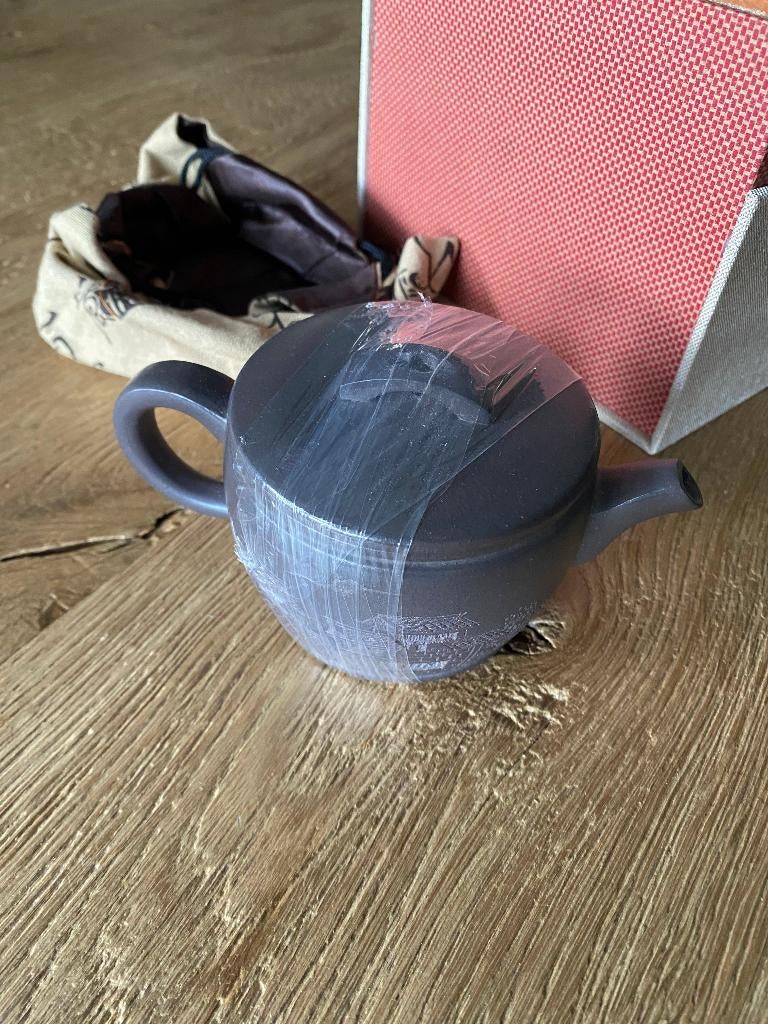 Authentiek Chinees keramisch theepotje, Ophalen