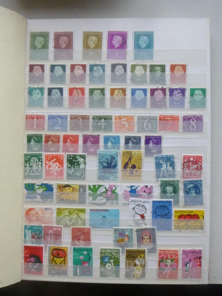 stockboek Nederland, Nicaragua klassiek, Italia, Engeland,, Postzegels en Munten, Postzegels | Volle albums en Verzamelingen, Ophalen of Verzenden