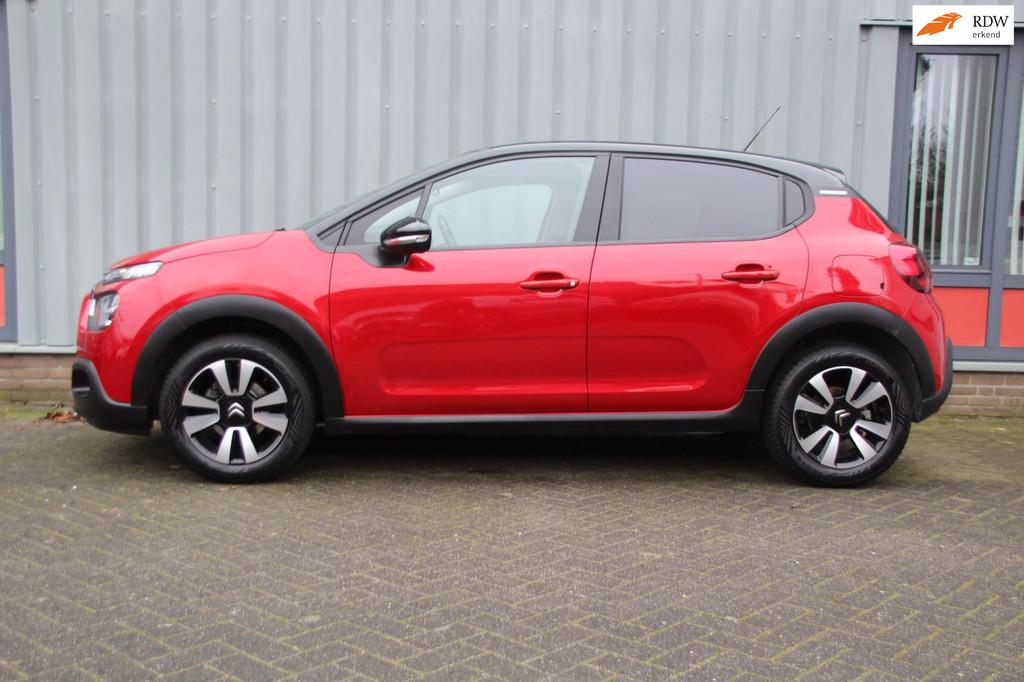 Citroen C3 1.2 PureTech Shine 110 PK Automaat, Gebruikt, 1199 cc, 450 kg, Origineel Nederlands