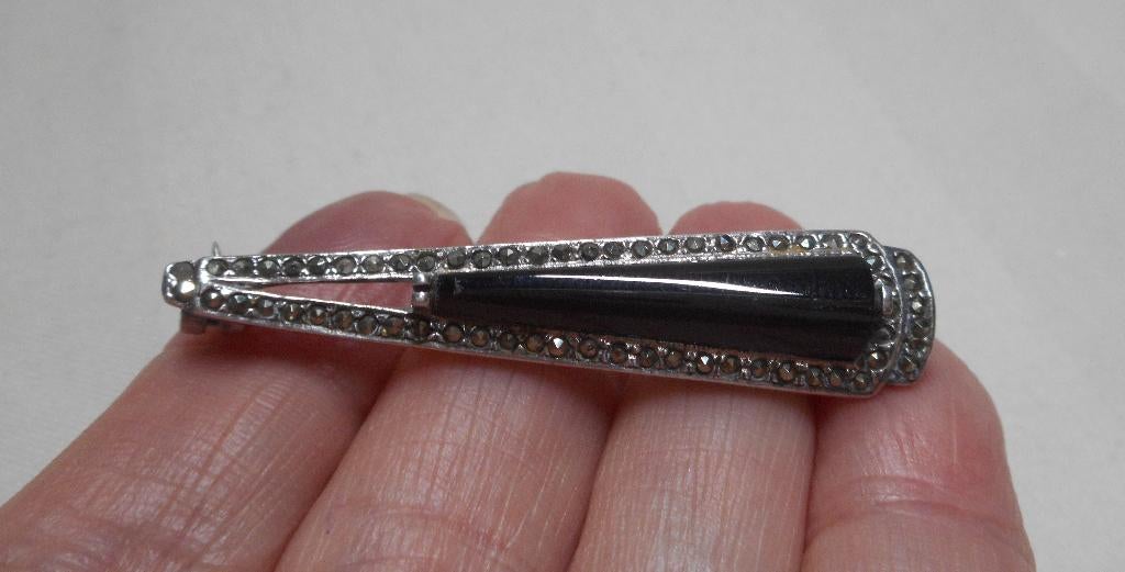 Zilveren antieke broche met onyx en markasiet nr.1742, Sieraden, Tassen en Uiterlijk, Antieke sieraden, Verzenden, Zilver, Broche