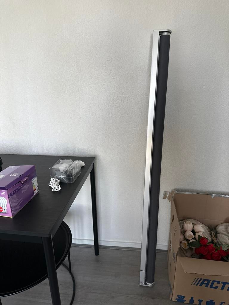 Ikea Kadrilj slimme rolgordijn gemotoriseerd, Huis en Inrichting, Stoffering | Gordijnen en Lamellen, Zo goed als nieuw, 200 cm of meer