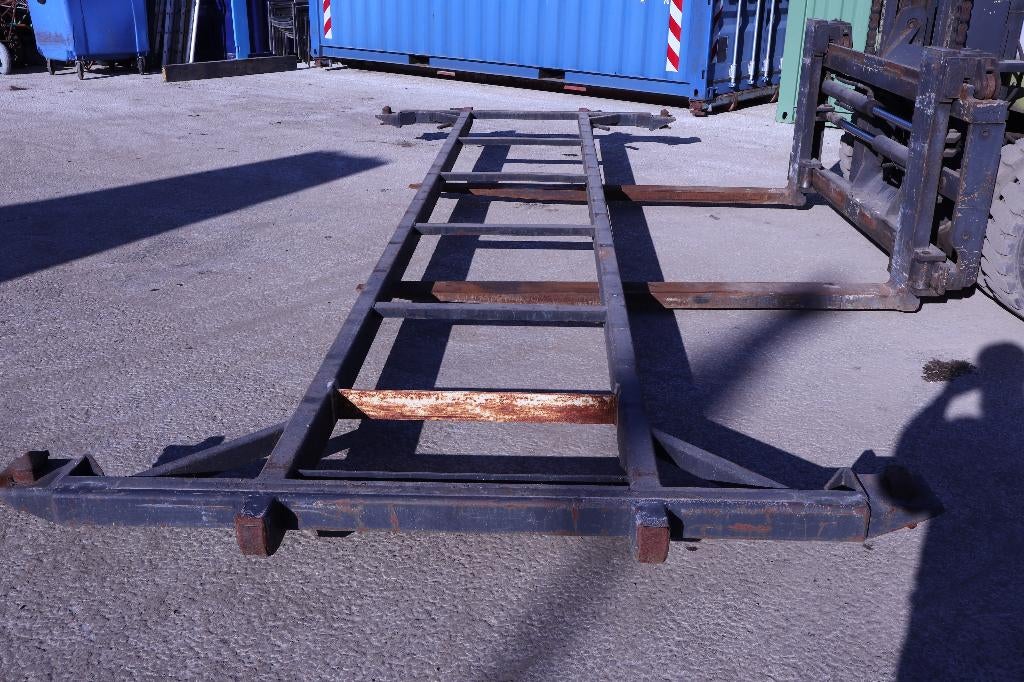 20ft containerframe kabelopname, Ophalen