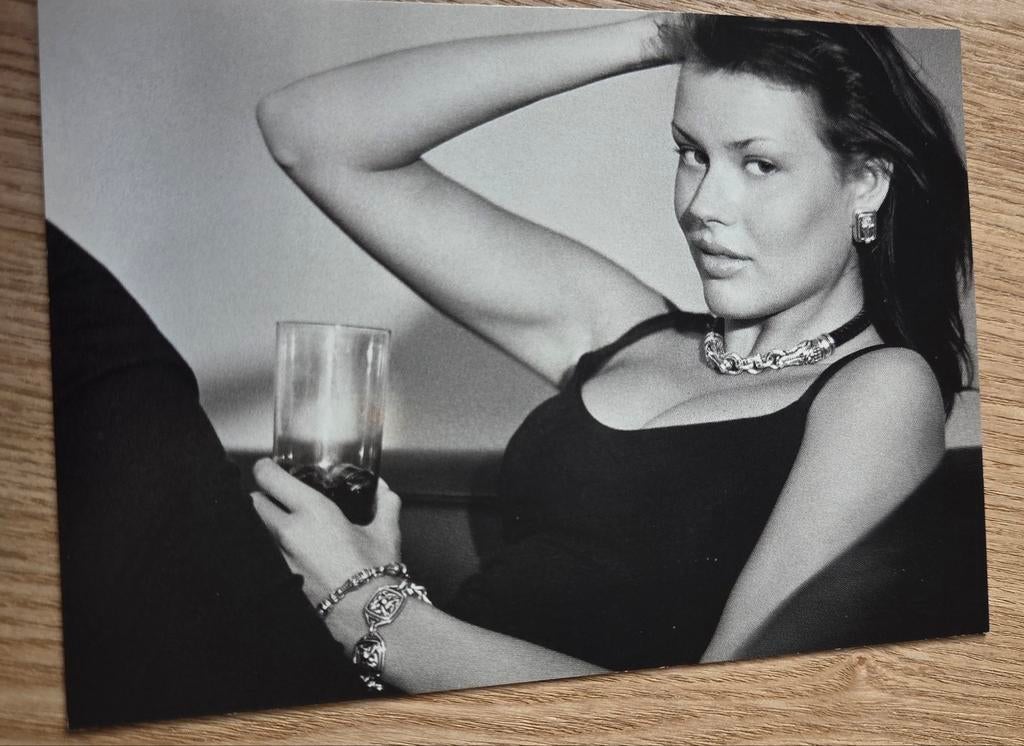 Tatjana Patitz - supermodel, Verzamelen, Ansichtkaarten | Themakaarten, Ongelopen, 1980 tot heden, Sterren en Beroemdheden, Verzenden